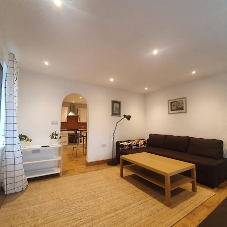 Apartmán Beautiful House In The Heart Of A Golf Course. Manchester Exteriér fotografie