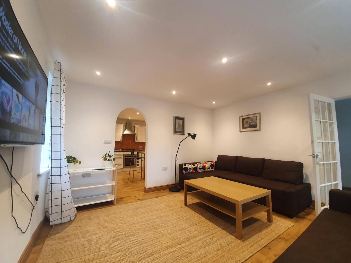 Apartmán Beautiful House In The Heart Of A Golf Course. Manchester Exteriér fotografie